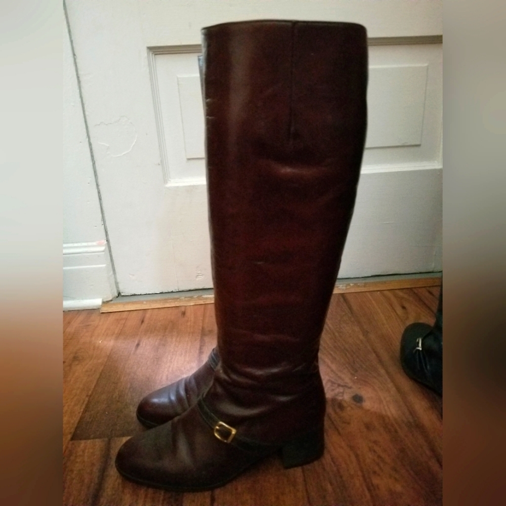 Vintage leather brown boots